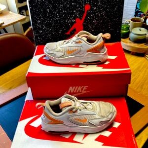 Kids Nike air max bolt 13.5c - GUC